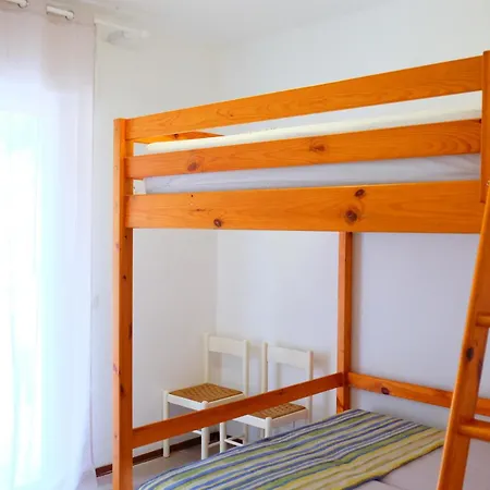 Apartamento Karina 02 *